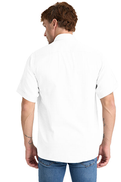 Varetta Чоловіча біла сорочка з короткими рукавами, широким кроєм, кишенями та ґудзиками на комірі