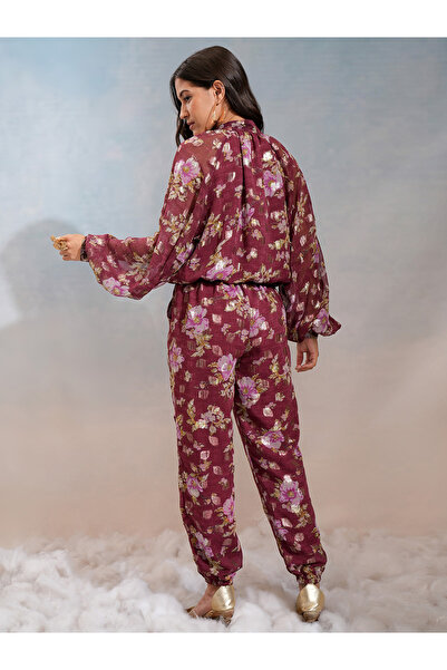 Vishudh By Styli Floral Printed Tie-Up Neck Top and Joggers Co-Ords