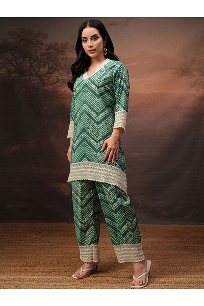 Vishudh By Styli Green Printed V Neck Tunic and Trousers Co-Ords
