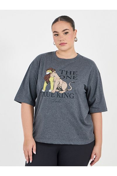 Styli Plus Size Graphic Print Round Neck T-Shirt