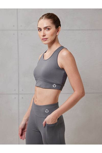 Technosport By Styli حمالة صدر رياضية مبطنة بدون أسلاك بتفاصيل شعار رمادية