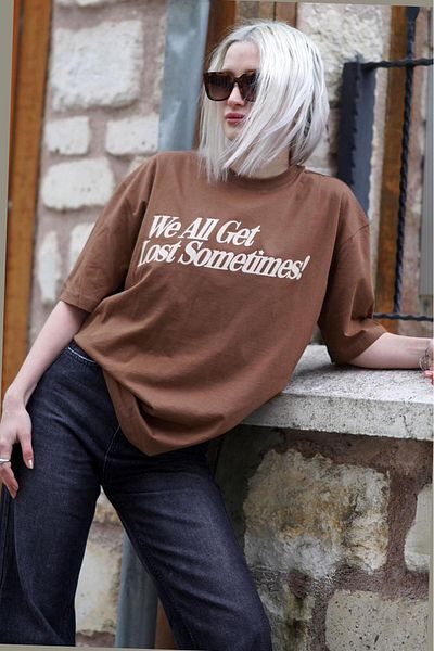 Madmext Hnědé oversize tričko s potiskem Mg1532
