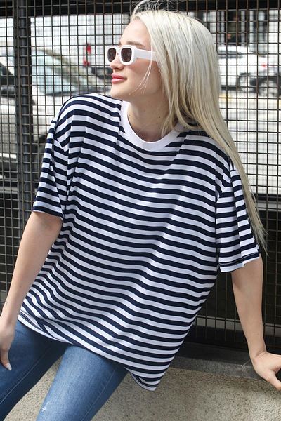 Madmext Tricou cu dungi bleumarin cu decolteu ras Mg1656