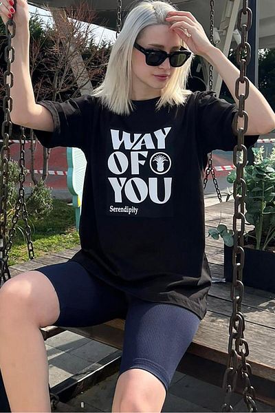 Madmext Μπλουζάκι με μαύρο εμπριμέ Crew Neck Overfit MG1999