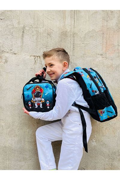 Çanta Trend Rucsac și cutie de prânz pentru școală cu model astronaut negru-albastru cu licență Waddell