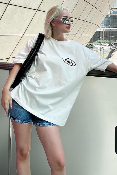 Madmext Ecrufarbenes, übergroßes T-Shirt mit Rundhalsausschnitt und Aufdruck auf der Rückseite MG2127