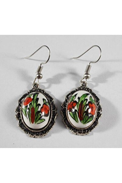 Çini Evi أقراط من بلاط إزنيك المزخرف بنقوش الربيع