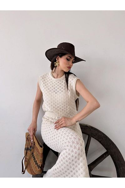 NS SHINE BEAUTY Perforated Skirt Blouse Knitwear Set