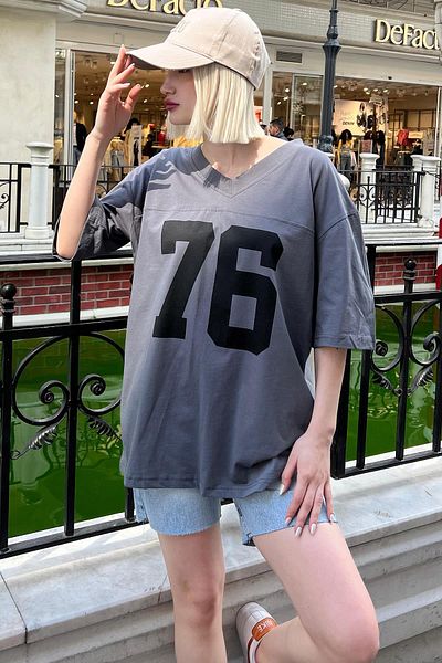 Madmext T-Smoked Printed με V-Neck Overfit T-Shirt MG2037