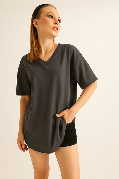 İKLİM LİFE V-Neck Tshirt with Side Slits