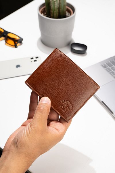 Newish Polo Men's Genuine Leather Wallet and Card Holder Tan