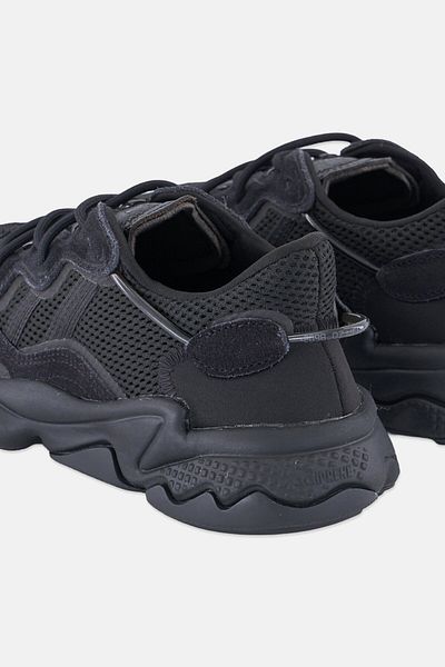 adidas Men Ozweego Lace Up Outdoor Shoes, Black
