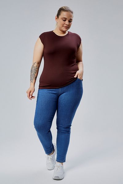 BANEGA Curve Women's Plus Size Crew Neck Zero Sleeve Lycra Brown Body