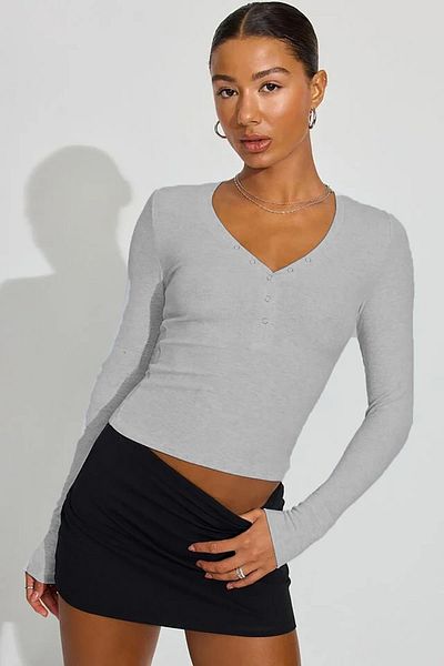 Madmext Grauer Camisole-Body mit V-Ausschnitt und langen Ärmeln und Knopfdetail MG2194