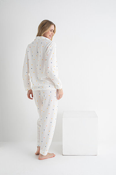 DOFİ Dofi Kadın Ekru Renkli Fırça Desenli Pijama Takımı Uzun Kollu, Düğmeli, Aerobin Kumaş