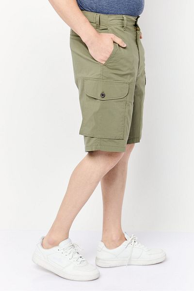 Dockers Men Relaxed Fit Plain Cargo Short, Light Olive