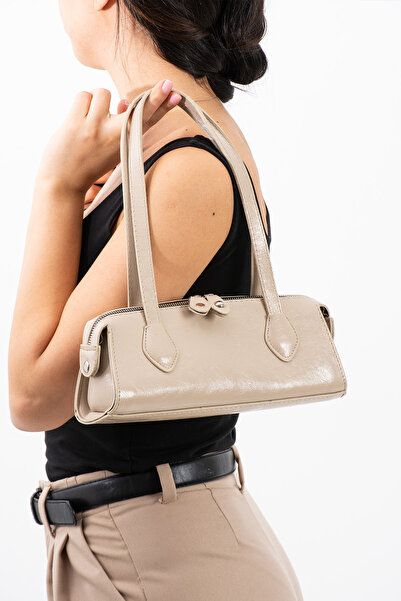 Reddington حقيبة يد نسائية كلاسيكية بسحاب مستطيلة الشكل ذات مقبضين