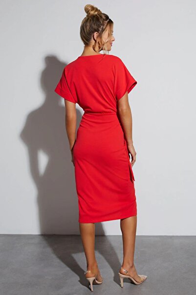 Madmext Női duplasoros galléros piros midi ruha MG2036