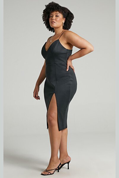 Madmext Siyah V Yaka Yırtmaçlı Saten Elbise MG1742