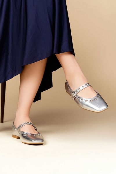 Tasarım Modern Fair Style for Women's Babet Spesyal Day with Silver Character Lube Gold