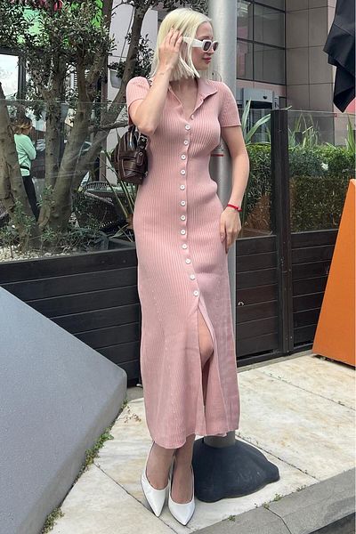 Madmext Φόρεμα με μακρύ πλεκτό V-Neck - Πούδρα, με κουμπιά MG2078