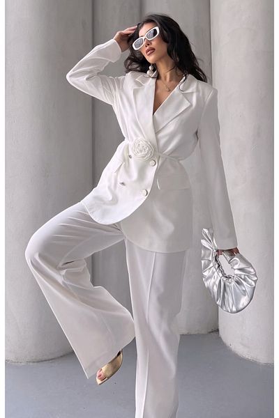pembekurdelem Women's Rose Detailed Jacket Pants Suit White