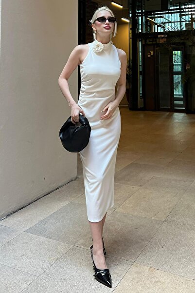 Madmext Beyaz Midi Çiçek Aksesuarlı Kadın Elbise MG2045