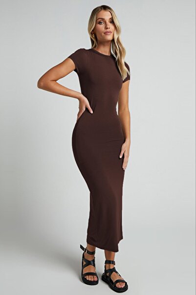 Madmext Kahverengi Basic Yarım Balıkçı Yırtmaçlı Uzun Elbise MG1989