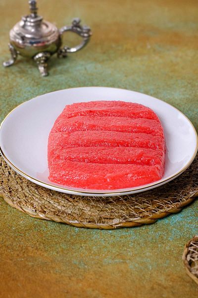 ULUDAĞOĞULLARI Halva Cheese Unbaked with Strawberries-500 Gr