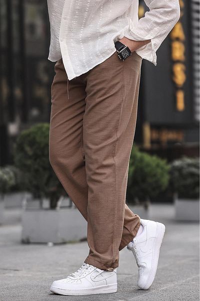 Madmext Bequem geschnittene Herrenhose braun mit Beindetail 6532