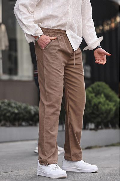 Madmext Bequem geschnittene Herrenhose braun mit Beindetail 6532