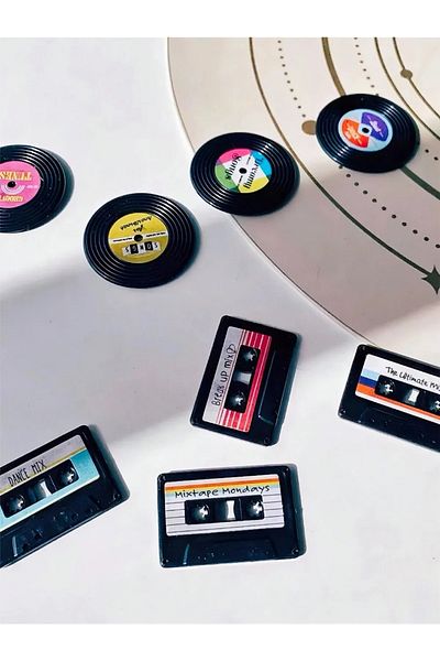 Choice 4 round 4 Square Vintage Fridge Magnets, Cassette Tape And Record Style,Home Refrigerator Decoration