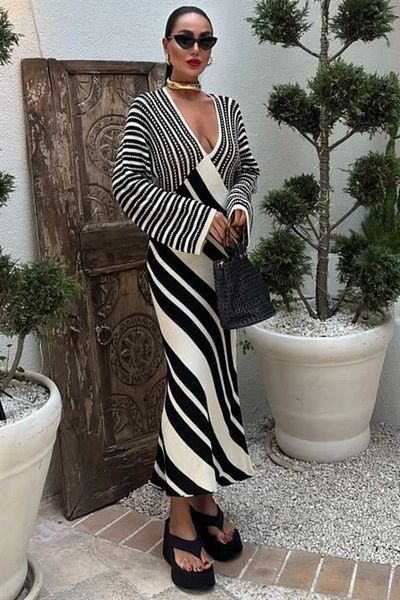 Butik Verev Stripe Combination V-Neck Dress 2846