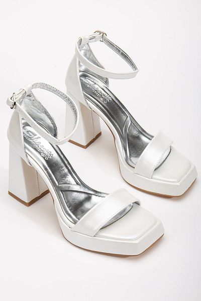 Hayalimdeki Ayakkabı Matilda White Platform Open Toe Thick Heeled Shoes