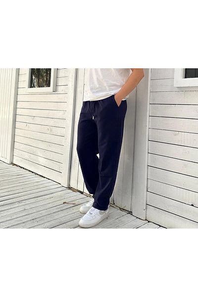 UYN SPORT Comfortable Fit Baggy Straight Leg Sweatpants