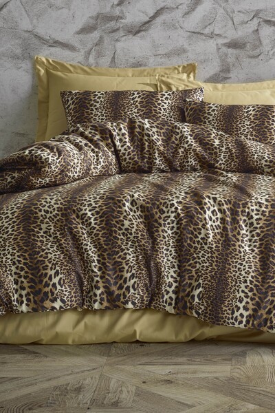 GÖRMEZ TEKSTİL Еластично прилепващо чаршафче за единично легло - леопард / бе...