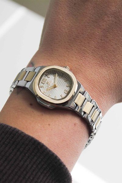 Homies Hm26096S01-3 Women Wrist Watch with Steel Cord
