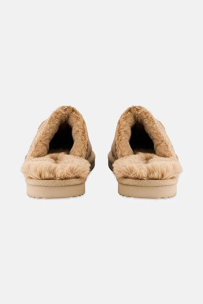 Michael Kors Women Medium Janis Homewear Slipper, Beige