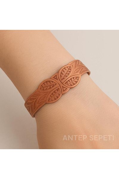 ANTEPSEPETİ Bracelet with Copper Red Flower Motif