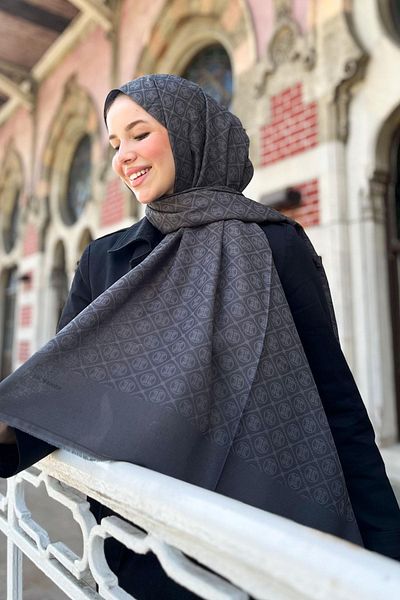 Pierre Cardin Elegans Monogram Shawl - 1090700 -913 - Smoked