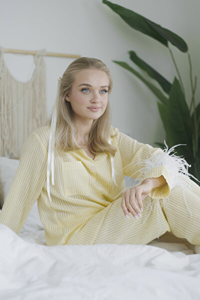 Mita Concept SARI ÇİZGİLİ DEVE KUŞU TÜYLÜ PİJAMA TAKIMI