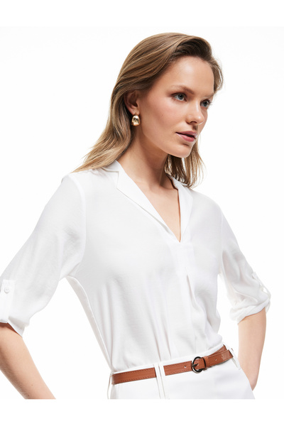 Koton Λεπτομερές σατέν χιτώνα Aerobin με 3/4 μανίκια