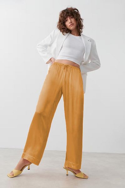 Madmext Pantaloni de damă din satin cu talie strânsă portocaliu MG2019