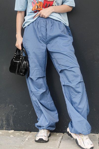 Madmext Pantaloni de damă Blue Parachute Jogger Mg1726