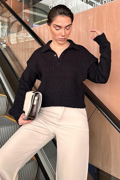 Madmext Pulover de damă cu guler polo împletit cu păr negru Mg2310