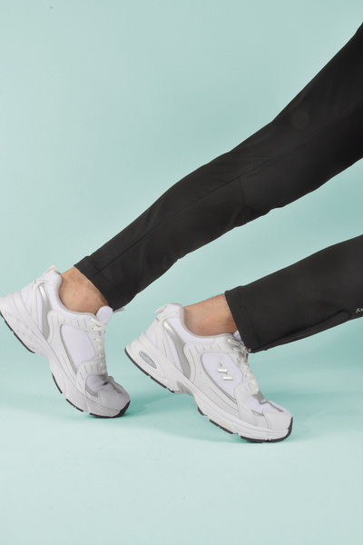 WALKWAY Ανδρικά αθλητικά παπούτσια Run M White-silver – Ελαφρύ, εύκαμπτο και άνετο σχέδιο