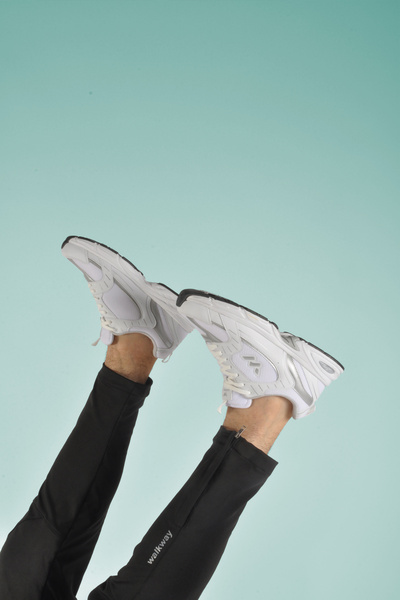 WALKWAY Ανδρικά αθλητικά παπούτσια Run M White-silver – Ελαφρύ, εύκαμπτο και άνετο σχέδιο