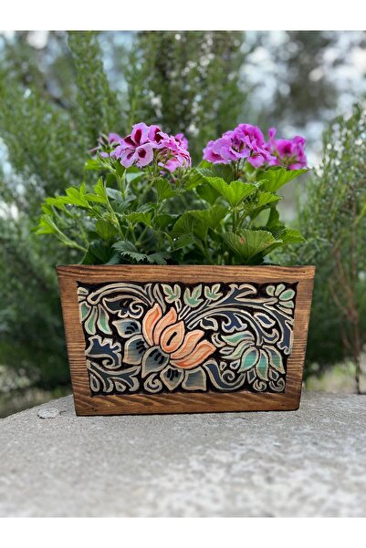 Home Ahşap Oyma Saksı