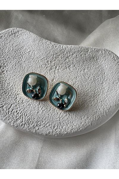 H&S AKSESUAR Vi̇tange White Tulip Flower Design Earrings