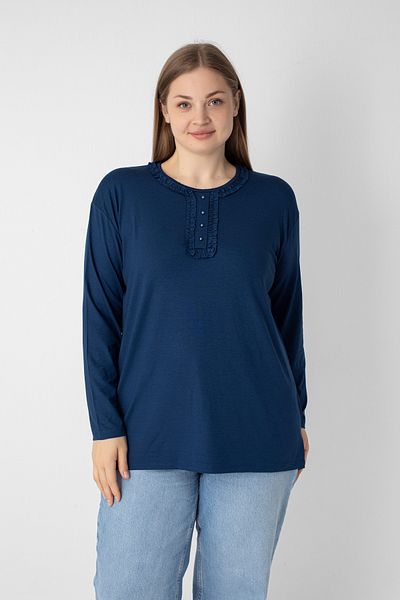 Orly More Viscose Fabric Mini Slit Plus Size Long Sleeve Mother Combed Cotton Blouse with Collar and Button Detail